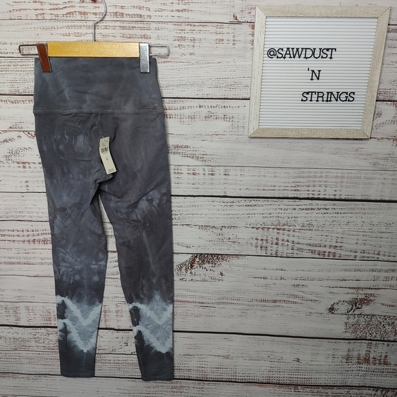 Anthropologie tie dye leggings - Picture 5 of 9